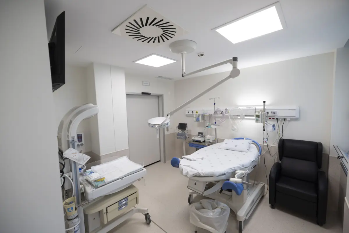 Imagem de contexto do artigo Modelo de urgências obstétricas prevê mover equipas de pelo menos 12 maternidades