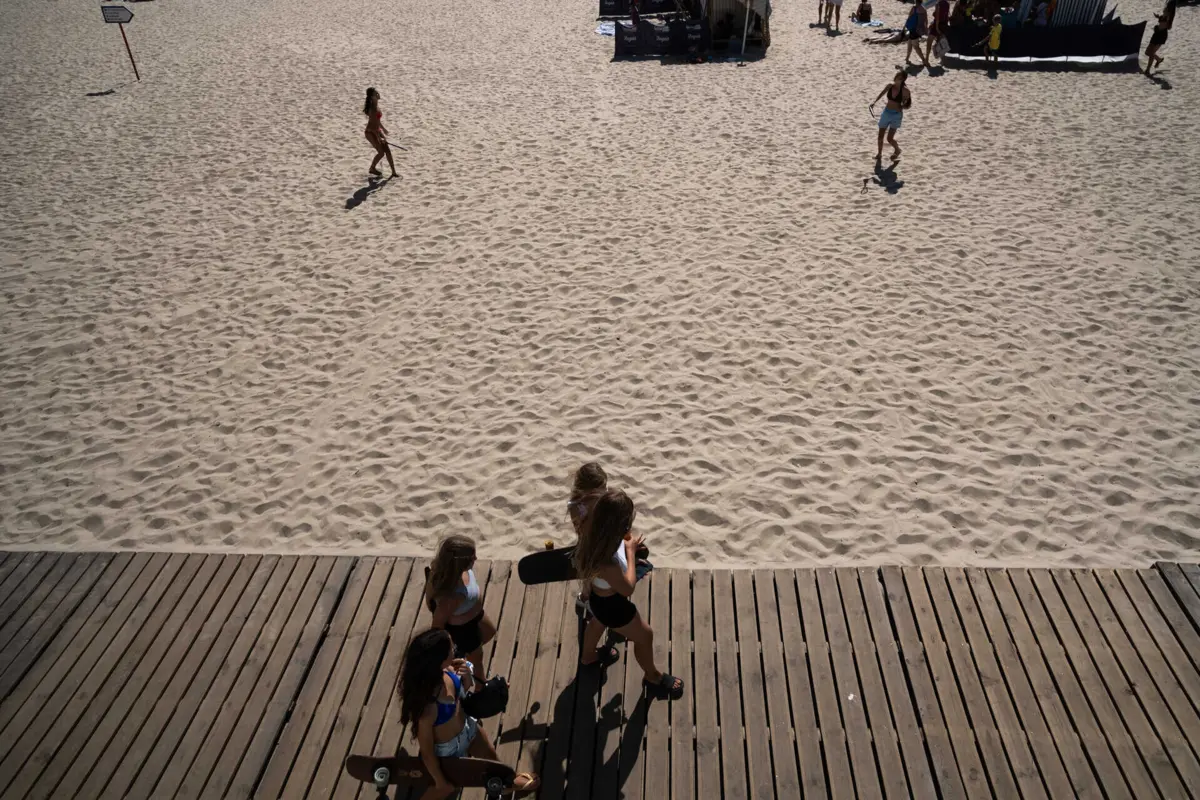 A interdição a banhos foi decretada depois de ser detetada a existência de contaminação