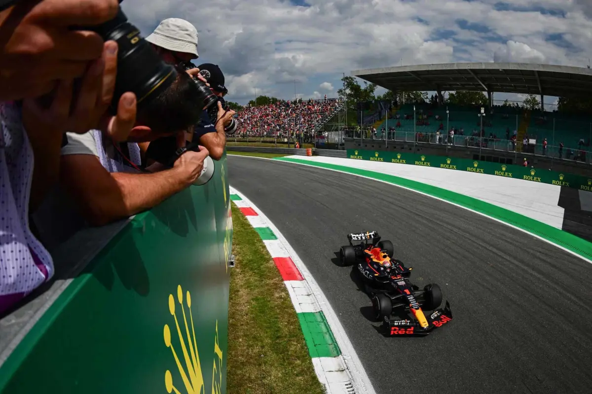 Imagem de contexto do artigo Fórmula 1 está a desenvolver combustível sustentável para reduzir emissões