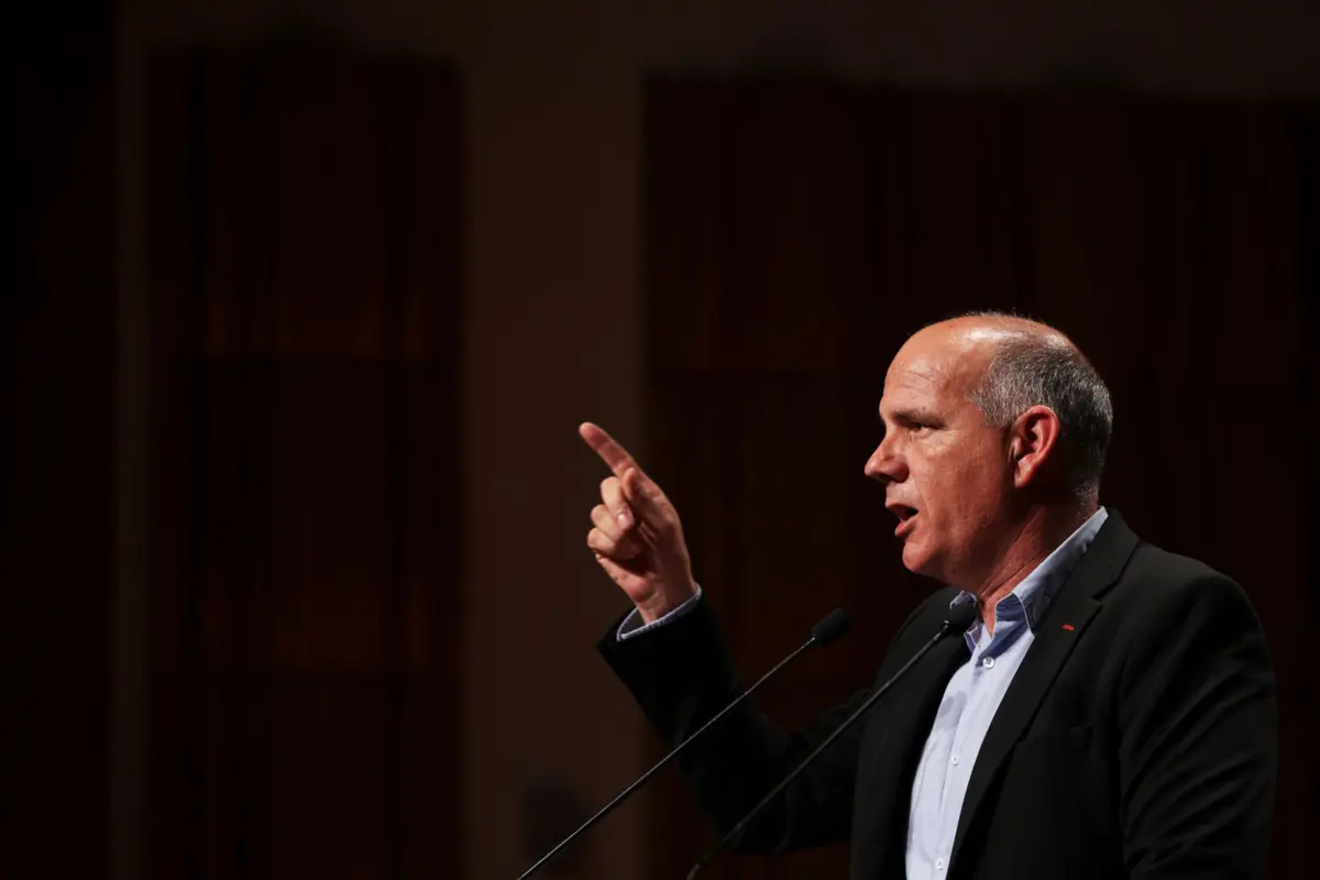 “Eu acho que quem não tem telhados de vidros, só pode confiar na Justiça", disse Paulo Raimundo