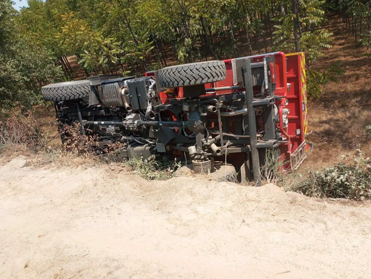Viatura tombou a regressar de um incêndio