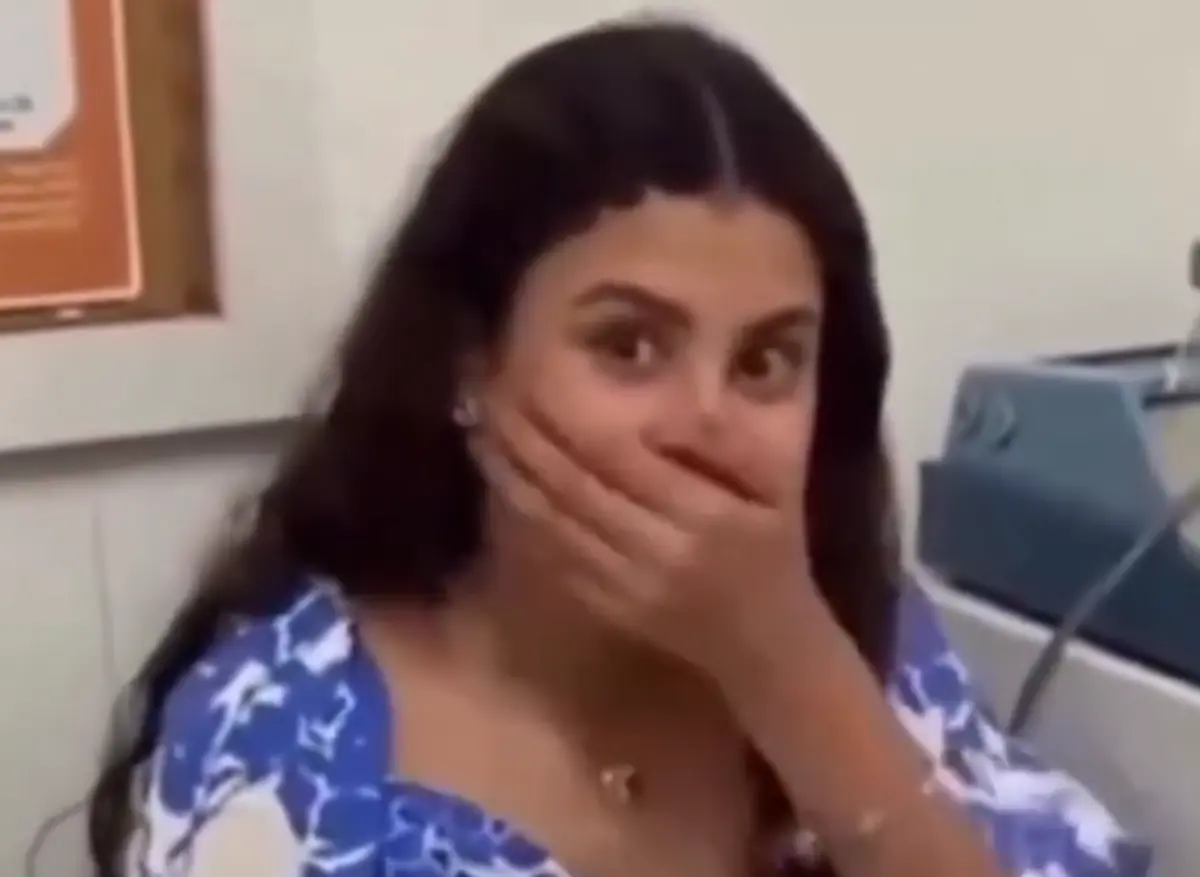 Laís Vitória foi diagnosticada com surdez profunda quando era bebé