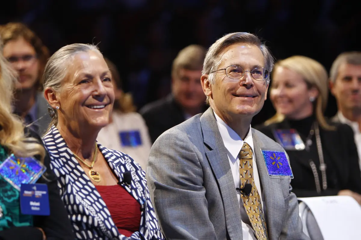 Alice e Jim Walton, donos dos supermercados Walmart