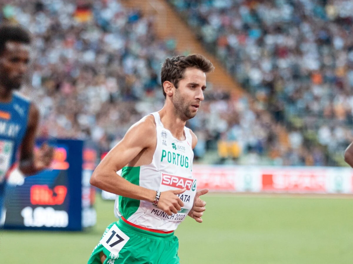 Samuel Barata corre meia maratona e menos de uma hora
