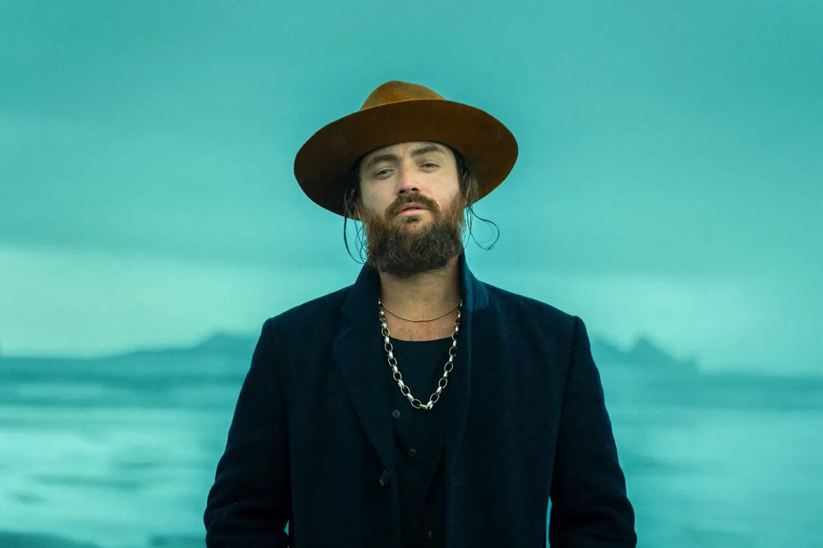 O cantor australiano RY X é um dos destaques do festival