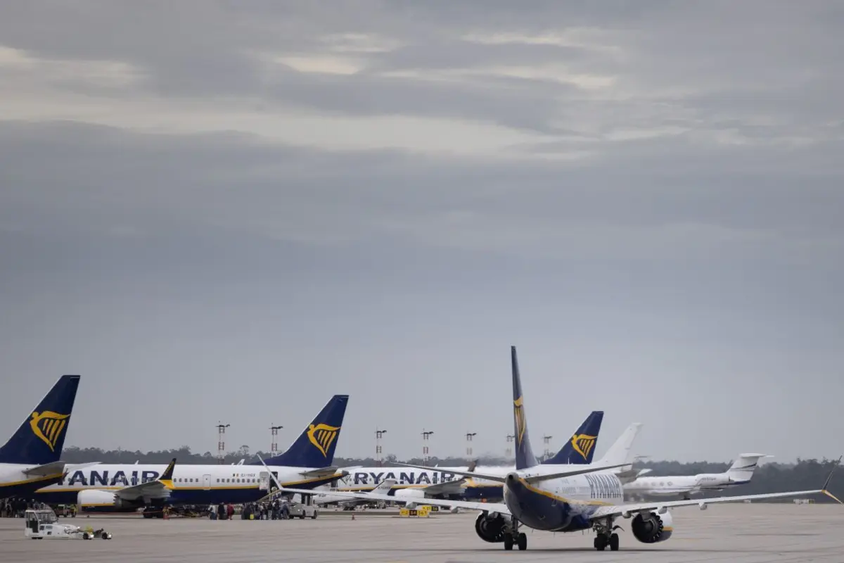 Novas regras de embarque da Ryanair suscitam polémica