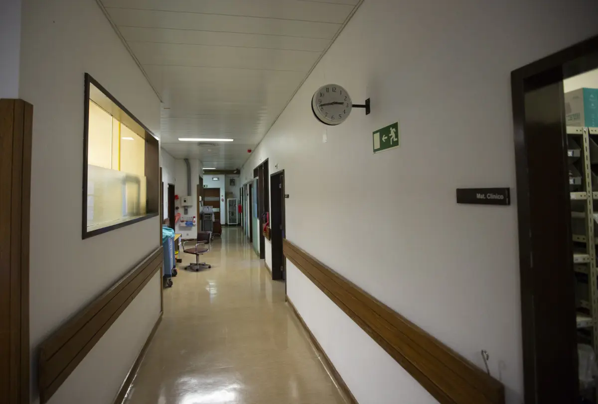 Nuno Gomes, com 45 anos e que sofreu um Acidente Vascular Cerebral (AVC) a 14 de outubro, queixa-se de uma alegada negligência médica e demora no diagnóstico