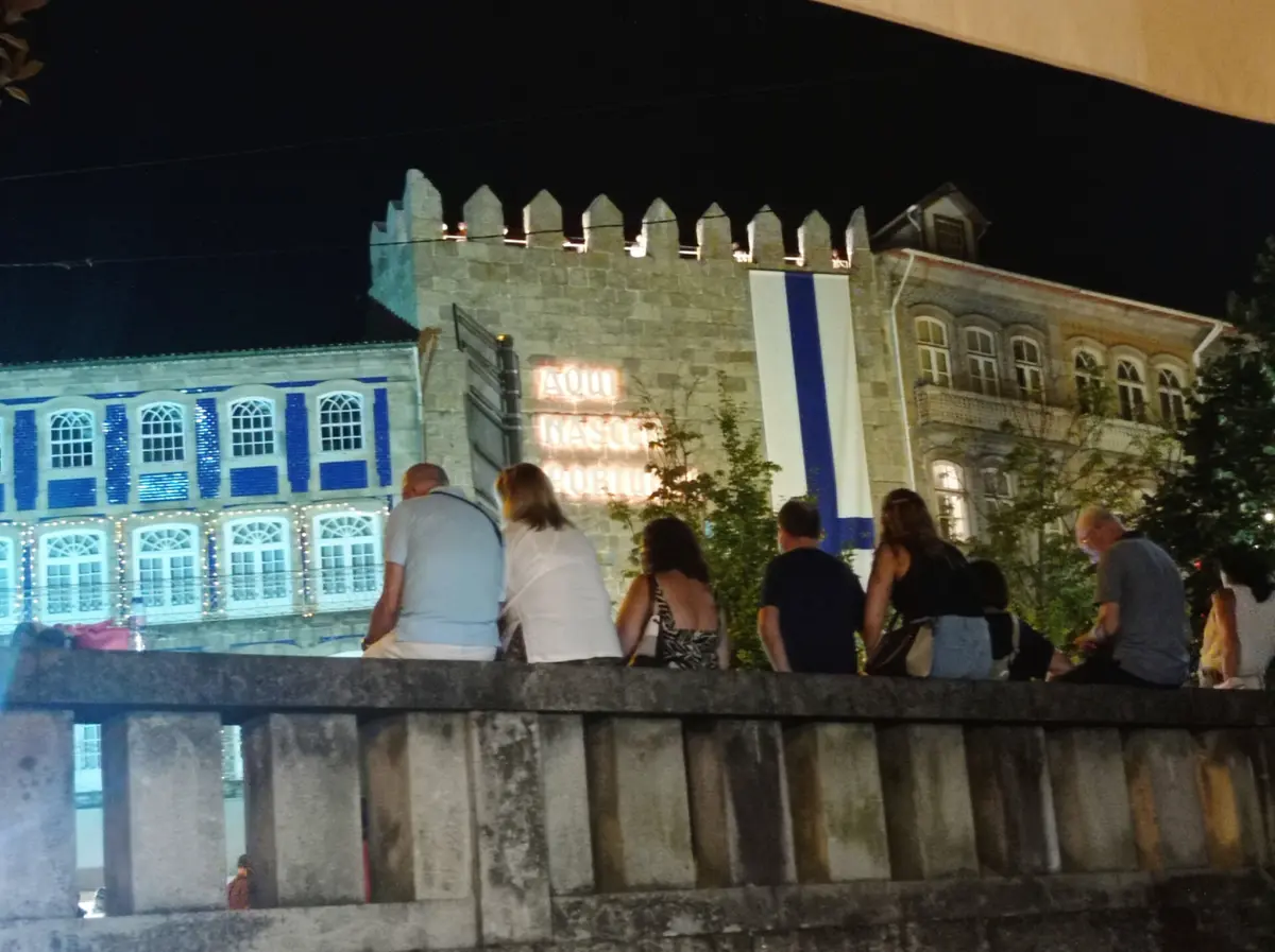 Torre da Alfândega é a única que resta das nove que pontuavam a muralha medieval da Cidade Berço