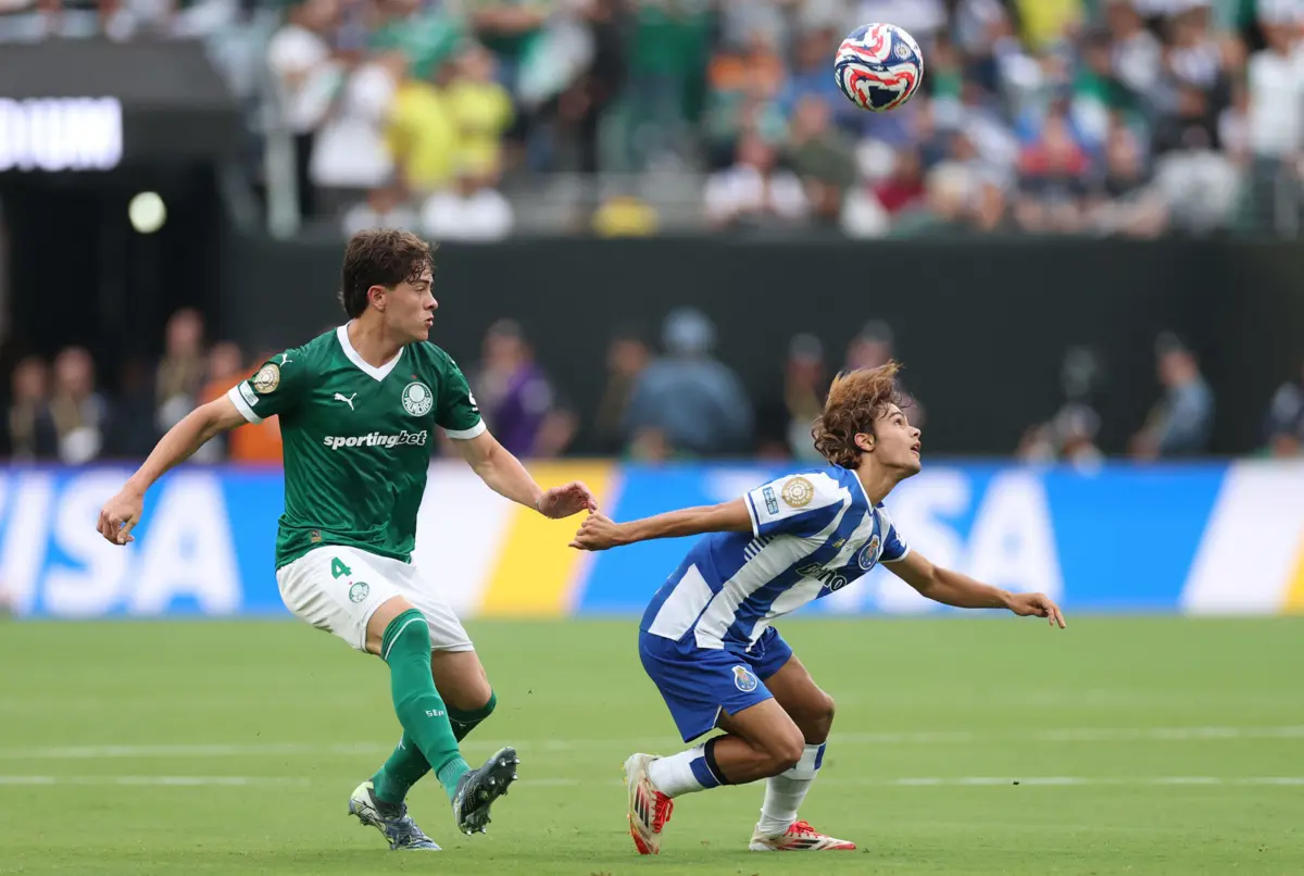 Rodrigo Mora volta, como se esperava, a ser titular do F. C. Porto