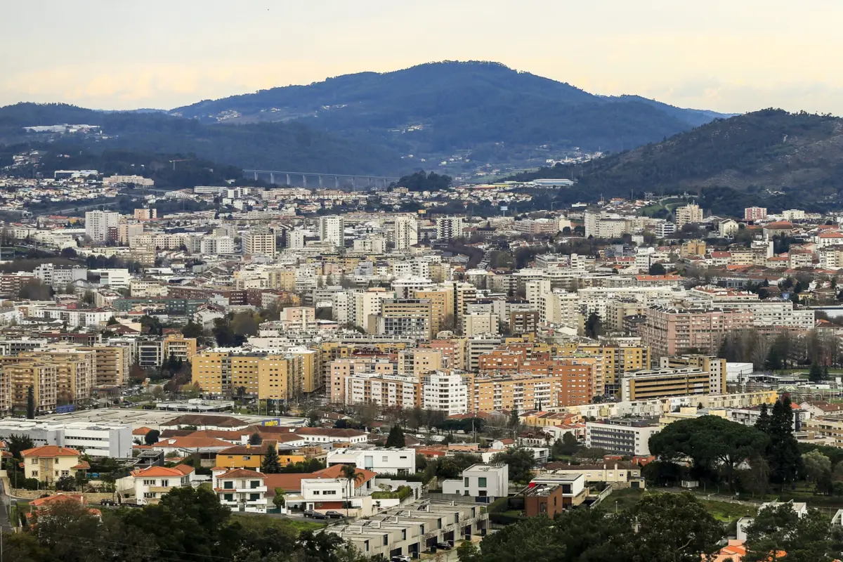 Preços das casas existentes subiram ainda mais do os das novas entre janeiro e março