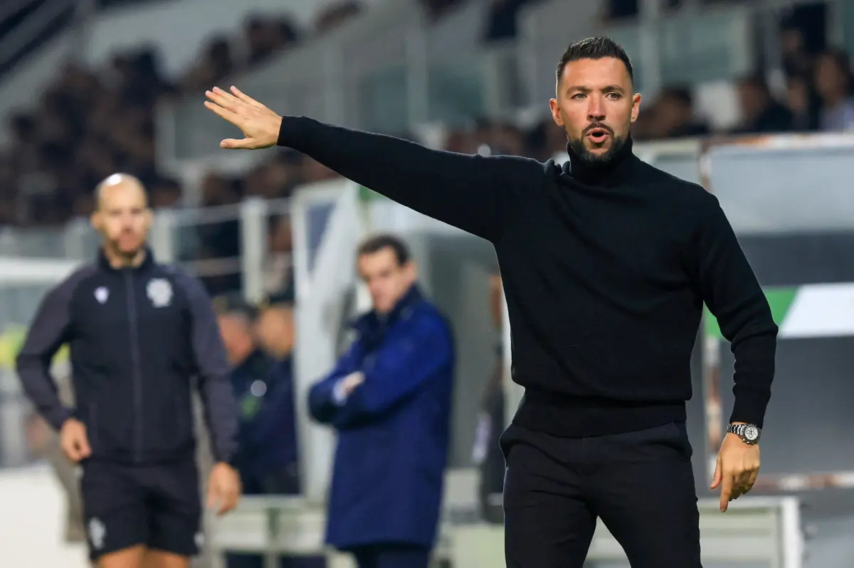 Francesco Farioli considera que os adversário já temem o F. C. Porto