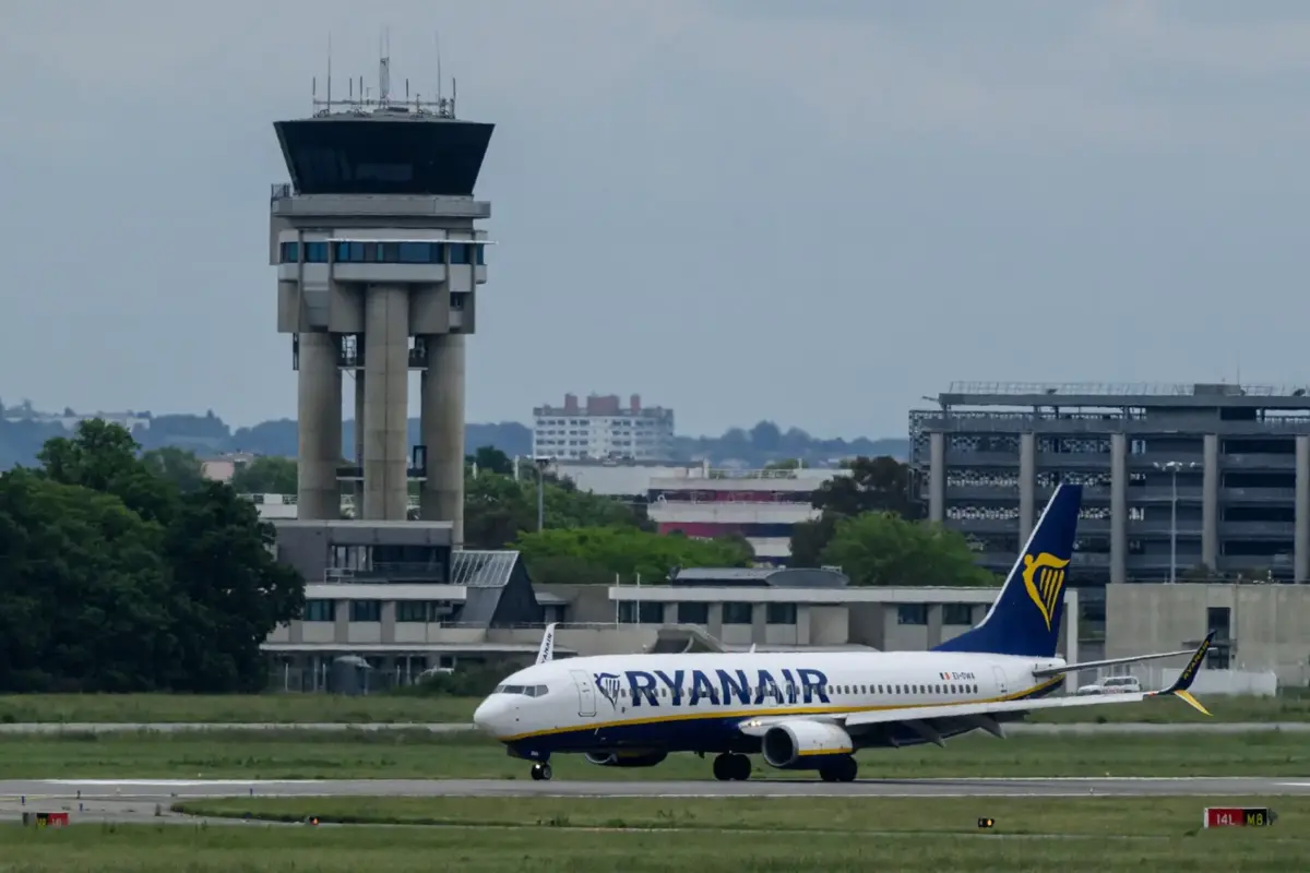 Ryanair afirma que alteração representa um aumento de 33% do volume da bagagem