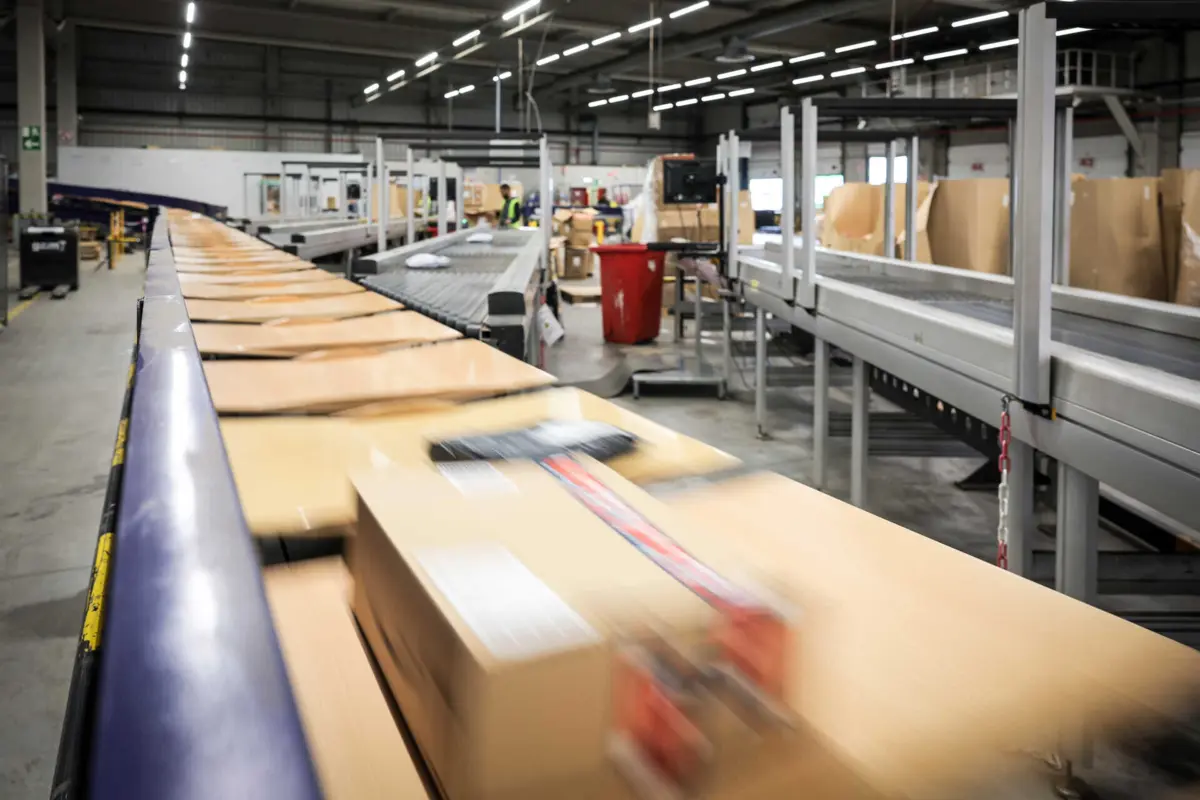 Detidos enviavam encomendas de droga através de transportadoras