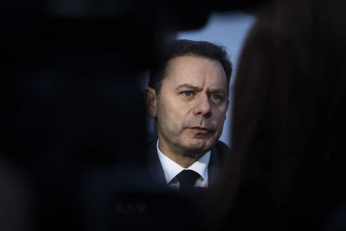 Montenegro não se referiu as eleições presidenciais de janeiro do próximo ano e, sobre autárquicas, repetiu o objetivo de vitória do PSD