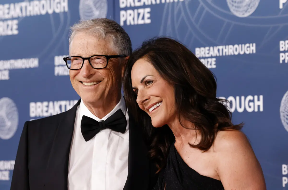 Em fevereiro, Bill Gates assumiu publicamente o namoro com a executiva Paula Hurd, de 62