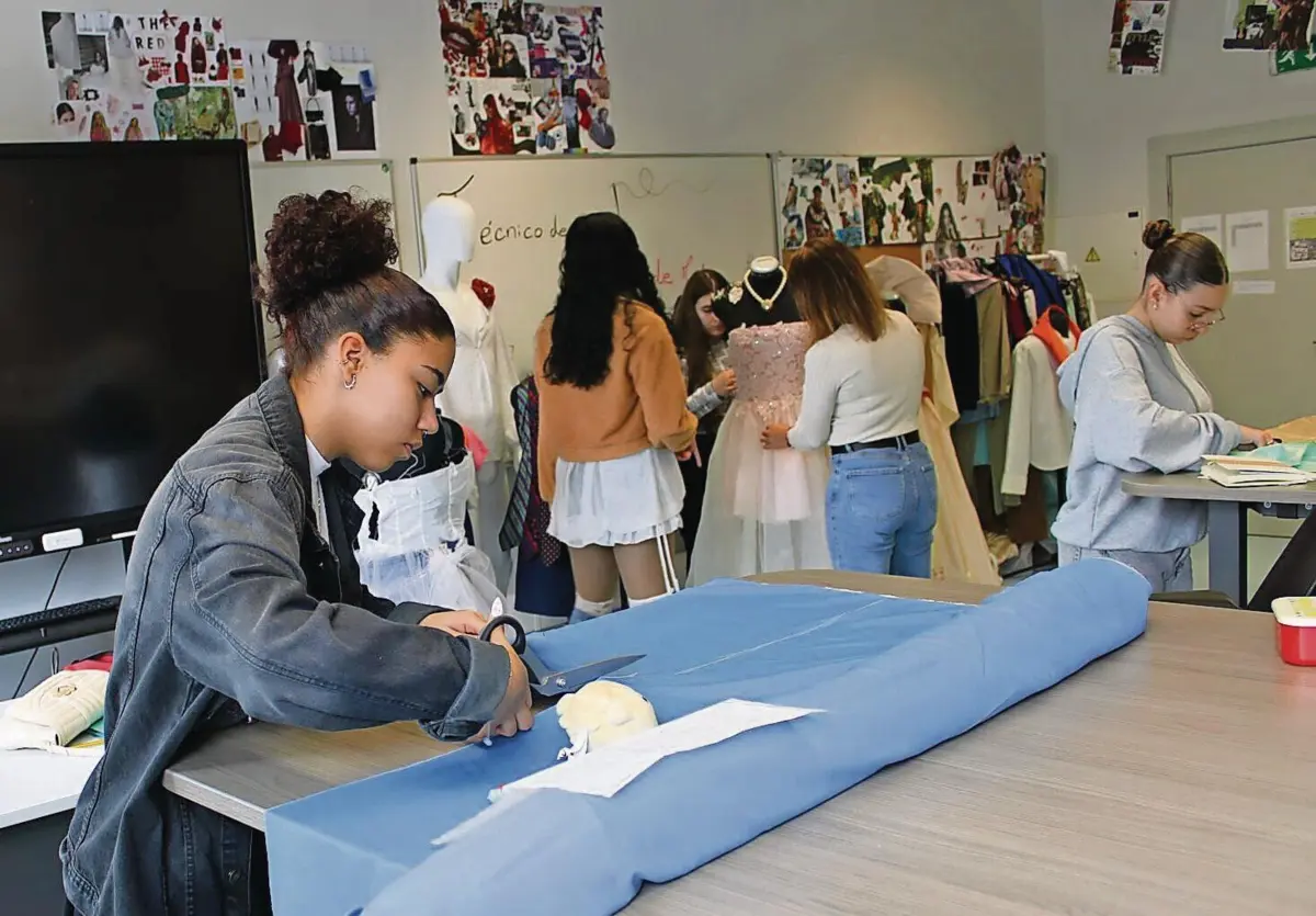 Alunos do curso Técnico de Design de Moda.