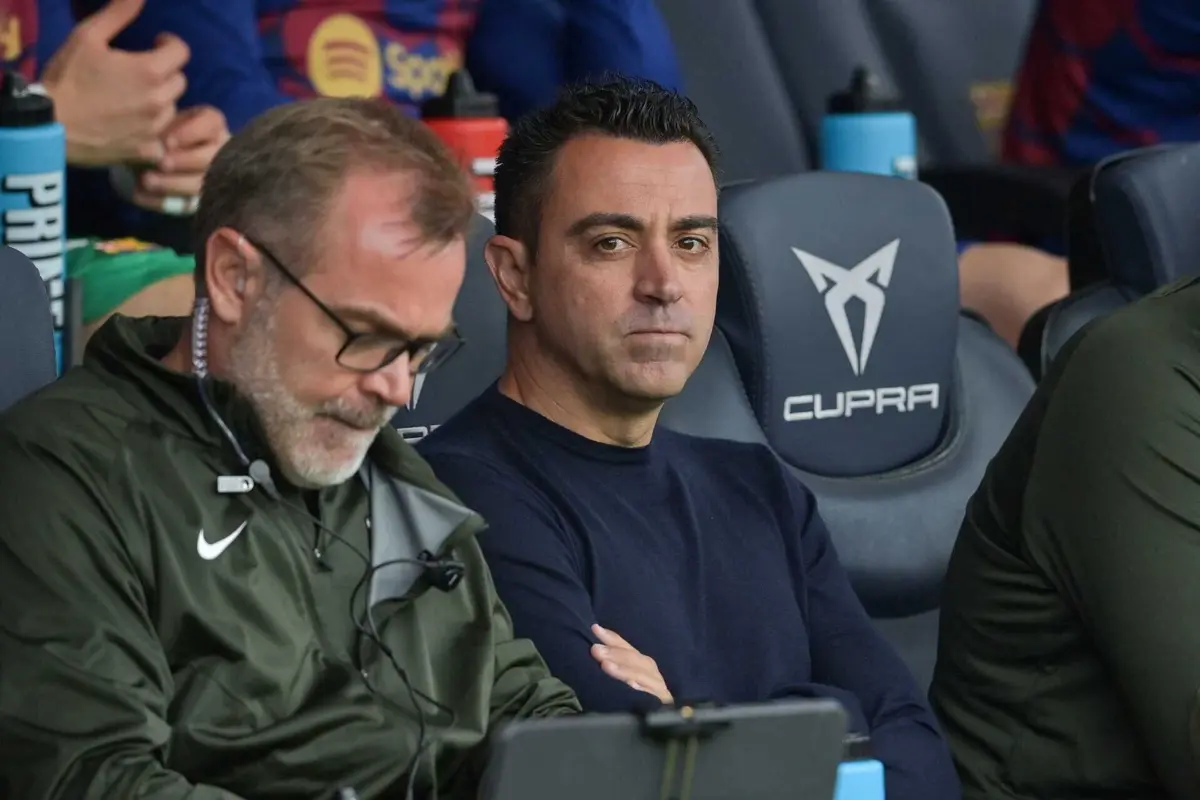 Xavi vai deixar o comando do Barcelona