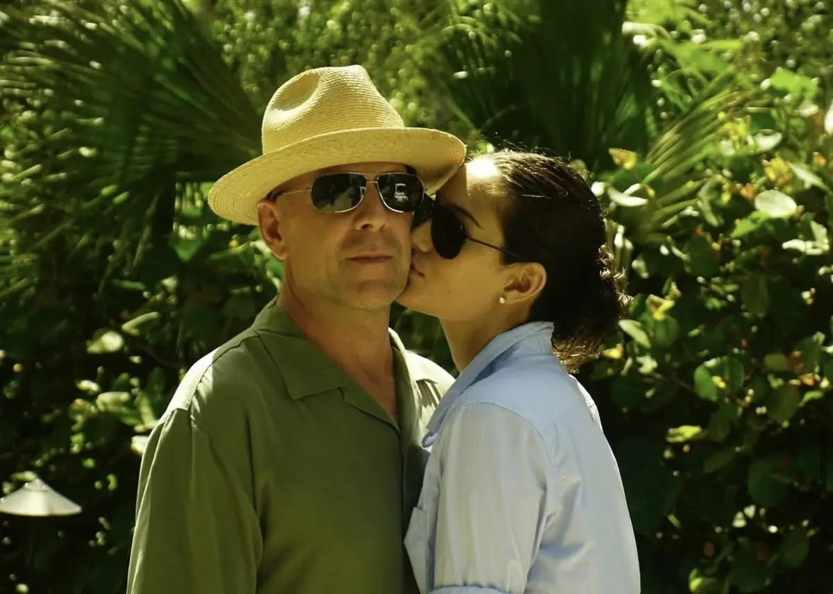 Emma e Bruce Willis estão juntos há quase 20 anos