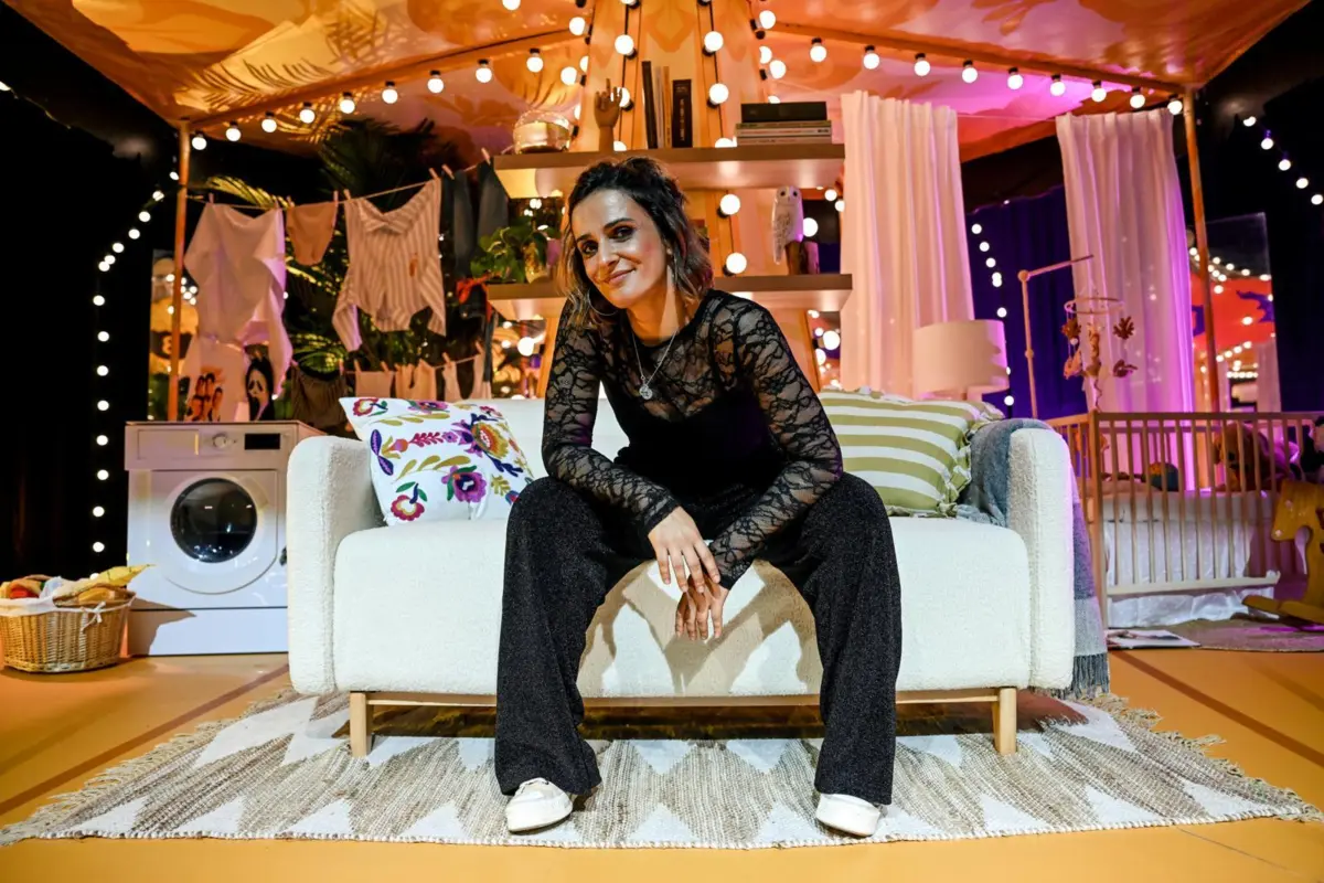 Imagem de contexto do artigo O palco da comédia é delas