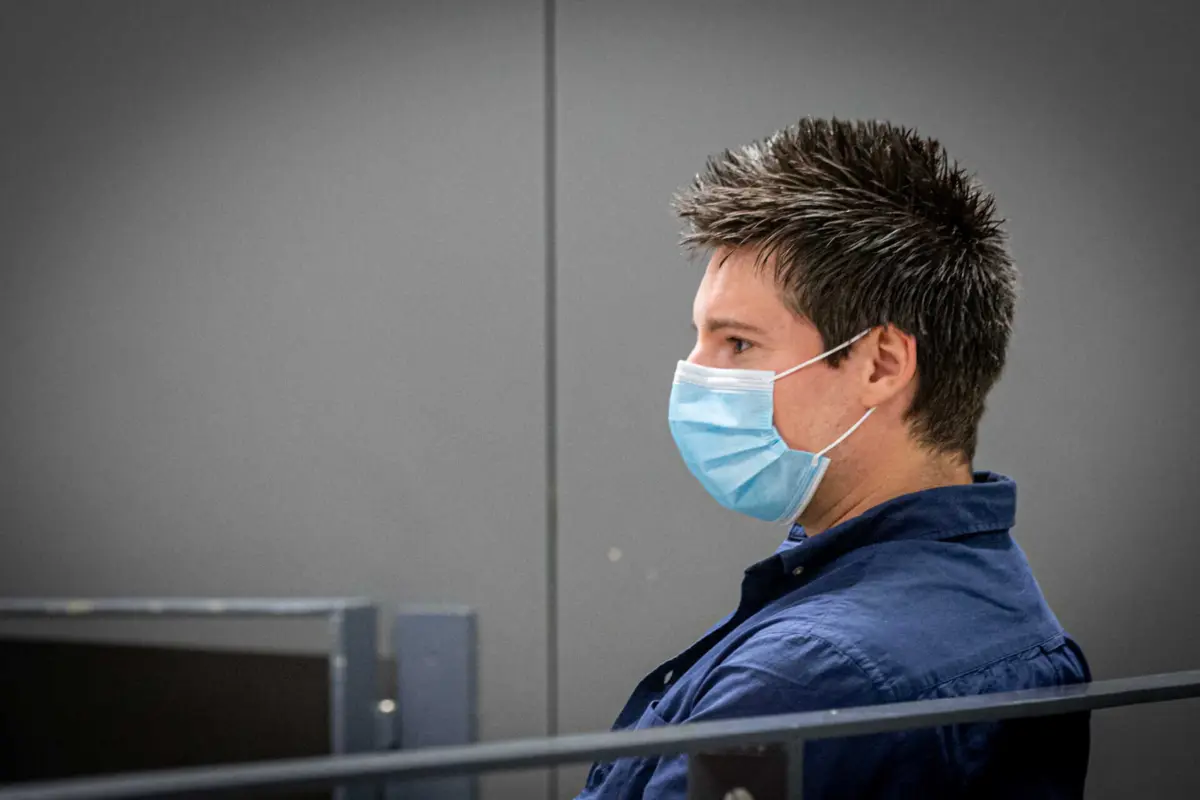 Rui Pinto, de 35 anos, tenta ser julgado por menos do que 377 crimes