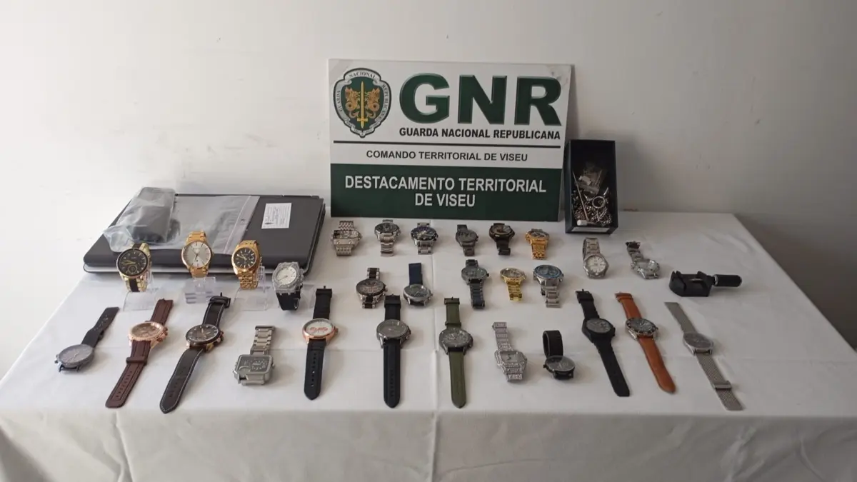 GNR deteve dois homens e recuperou material furtado