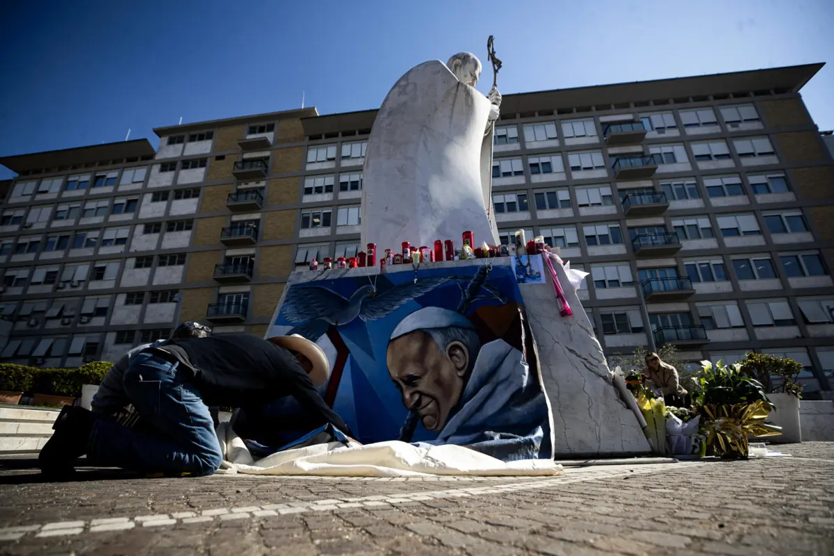 Papa está internado desde 14 de fevereiro