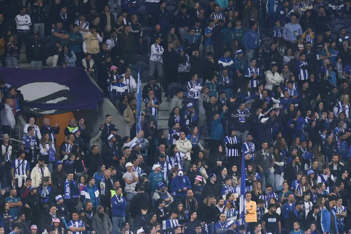 Sócios do F. C. Porto podem comprar mais bilhetes para a final da Taça