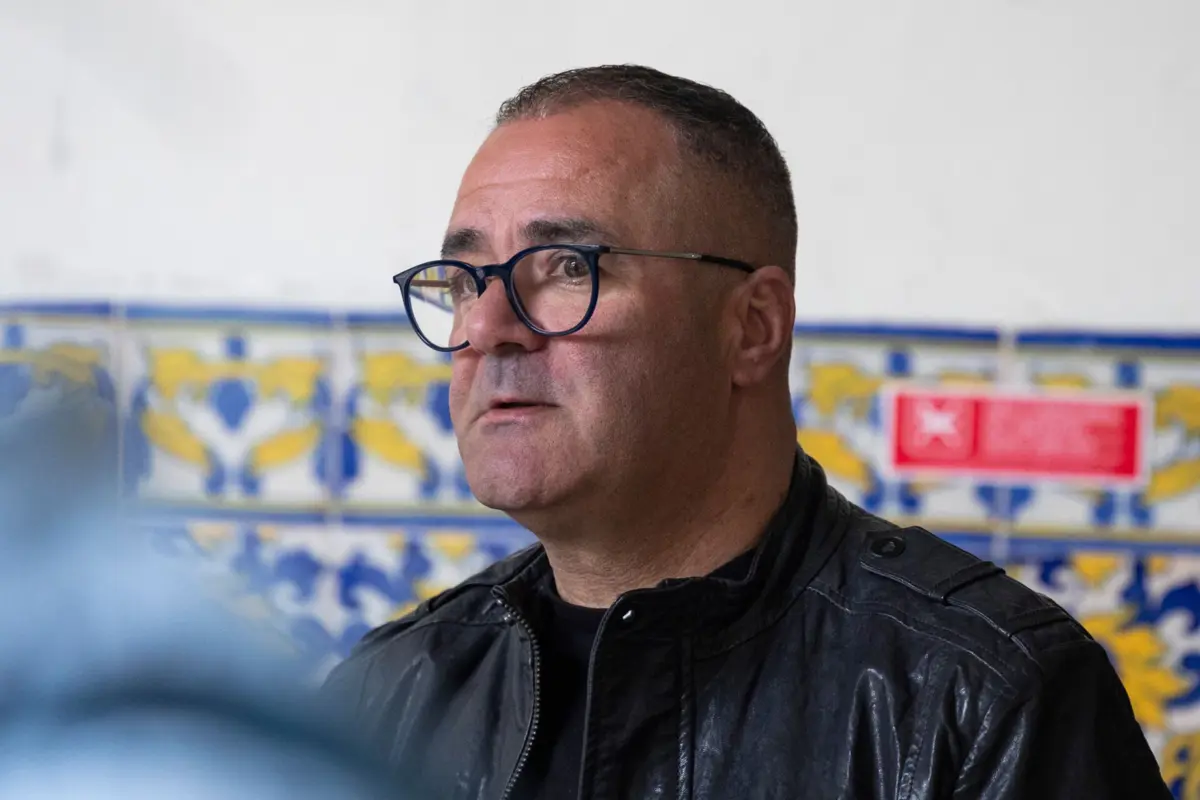 Vítor Aleixo (pai) abriu a porta aos agentes que realizaram as buscas