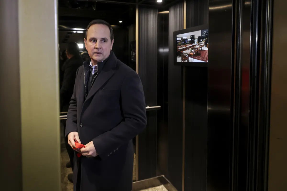 Fernando Medina foi constituído arguido