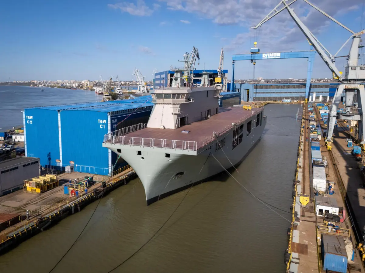 Imagem de contexto do artigo Porta-drones da Marinha Portuguesa já flutua. Veja as imagens deste navio único