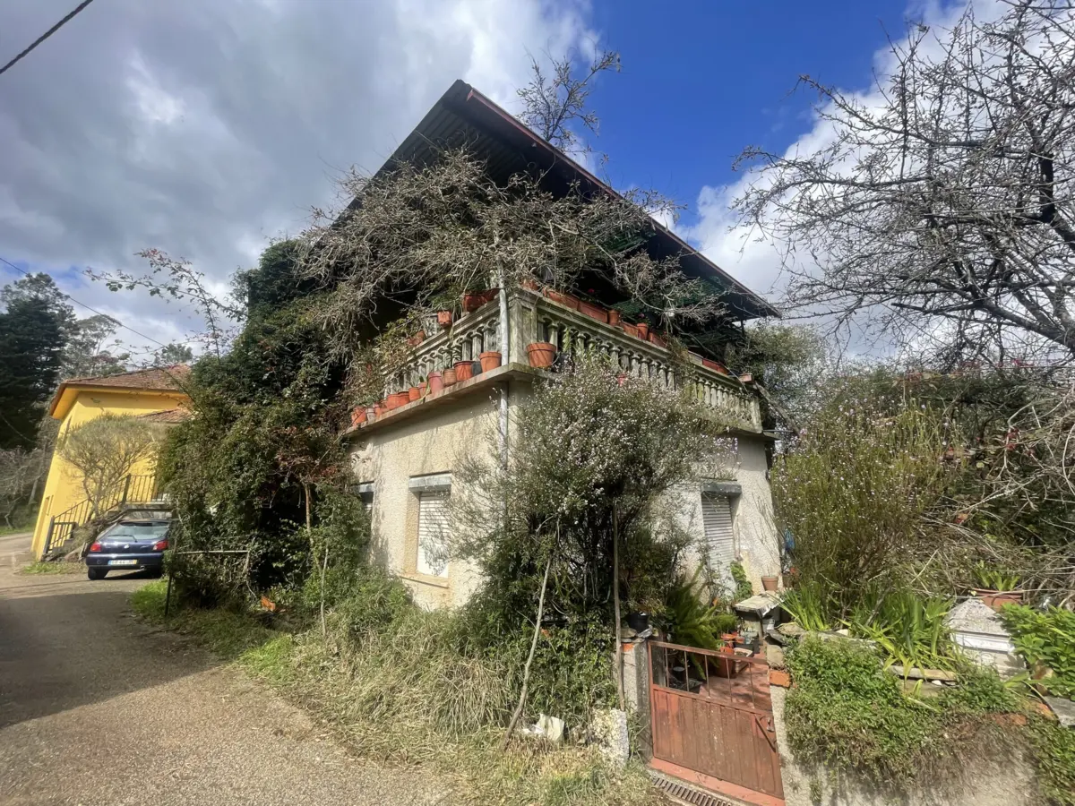 Casa onde o casal vivia, na aldeia de Espinho, em Mortágua