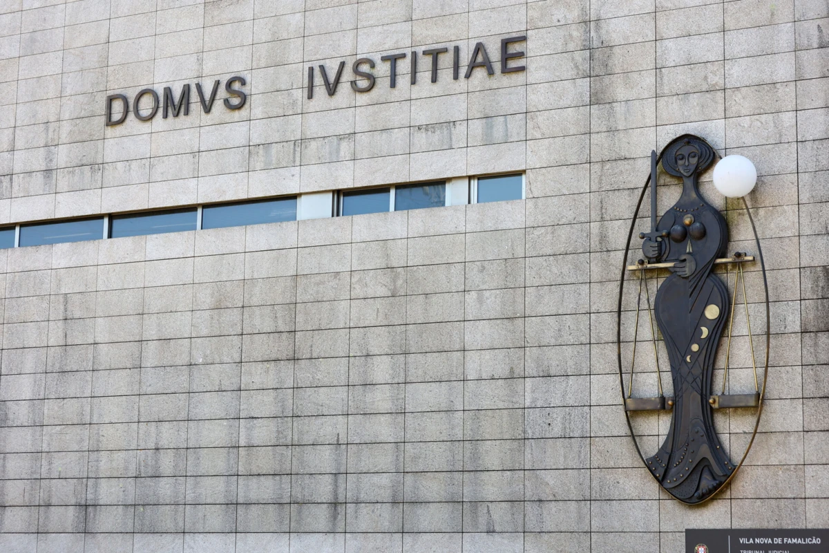 Julgamento está a decorrer no tribunal de Famalicão