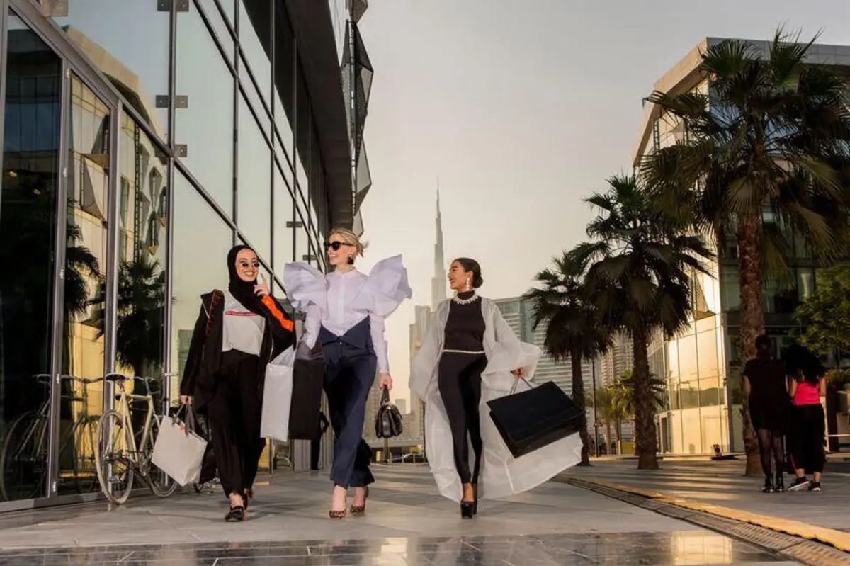 Imagem de contexto do artigo Conduzem, estudam, criam empresas. As mulheres no Dubai