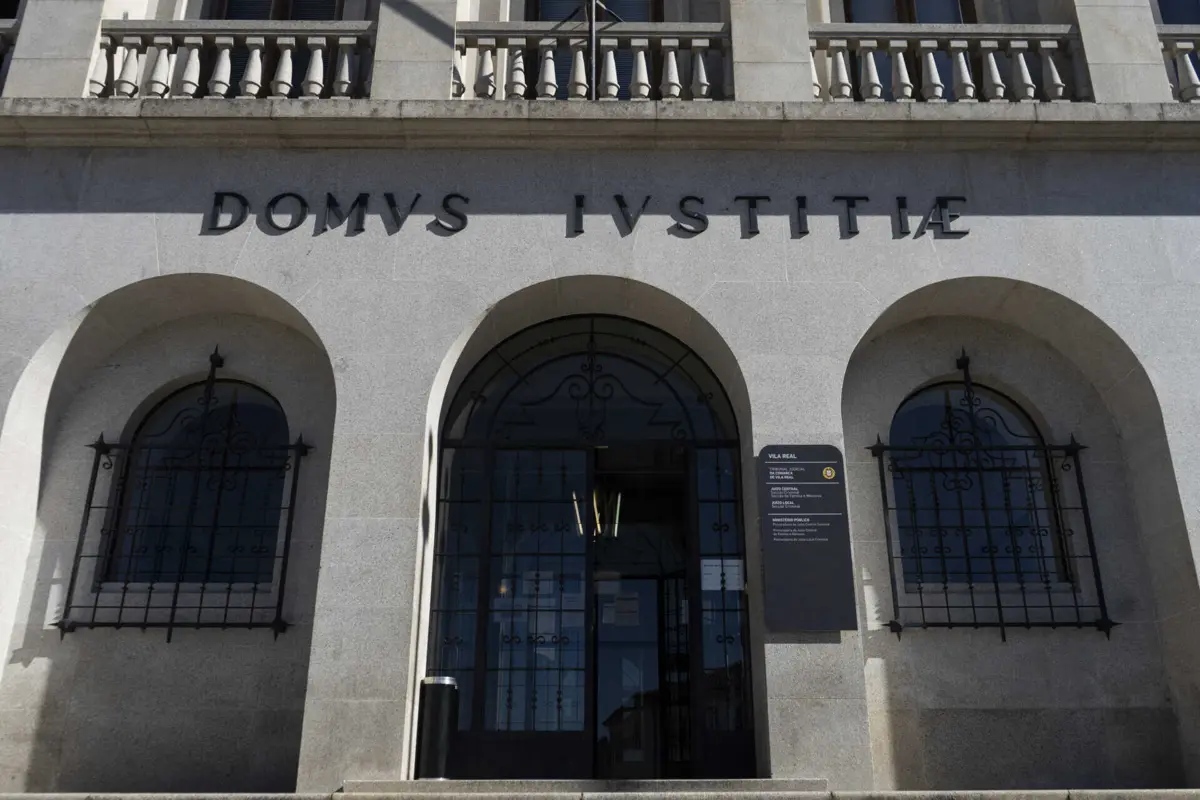 Tribunal de Vila Real, onde o suspeito está a ser julgado