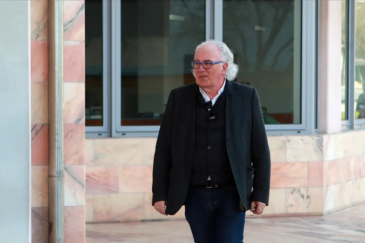 Médico de profissão, Luís Carito foi vice-presidente da Câmara de Portimão. Reclamou 145 mil euros após ter sido absolvido de todos os crimes