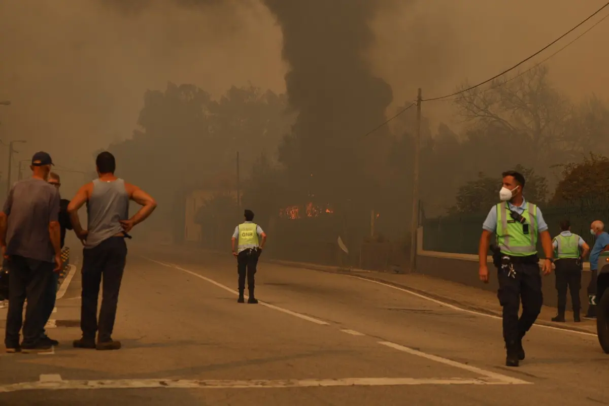 Imagem de contexto do artigo Chamas já terão atingido várias habitações em Baião