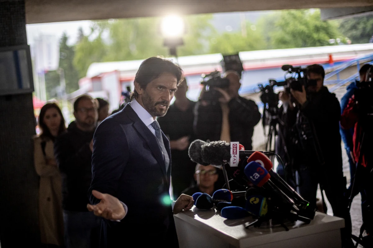 Ministro da Defesa, Robert Kalinak