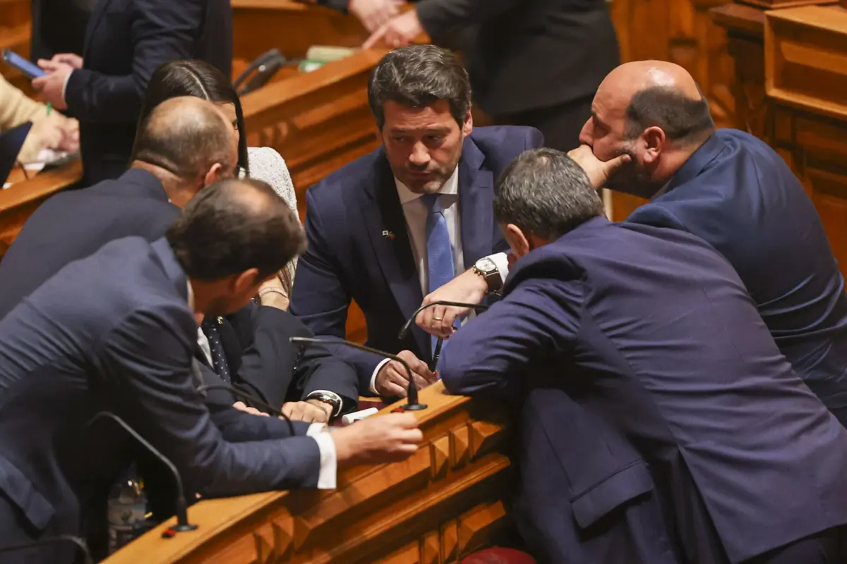 Imagem de contexto do artigo Ventura pede reunião a Montenegro e espera entendimento para aprovar presidente