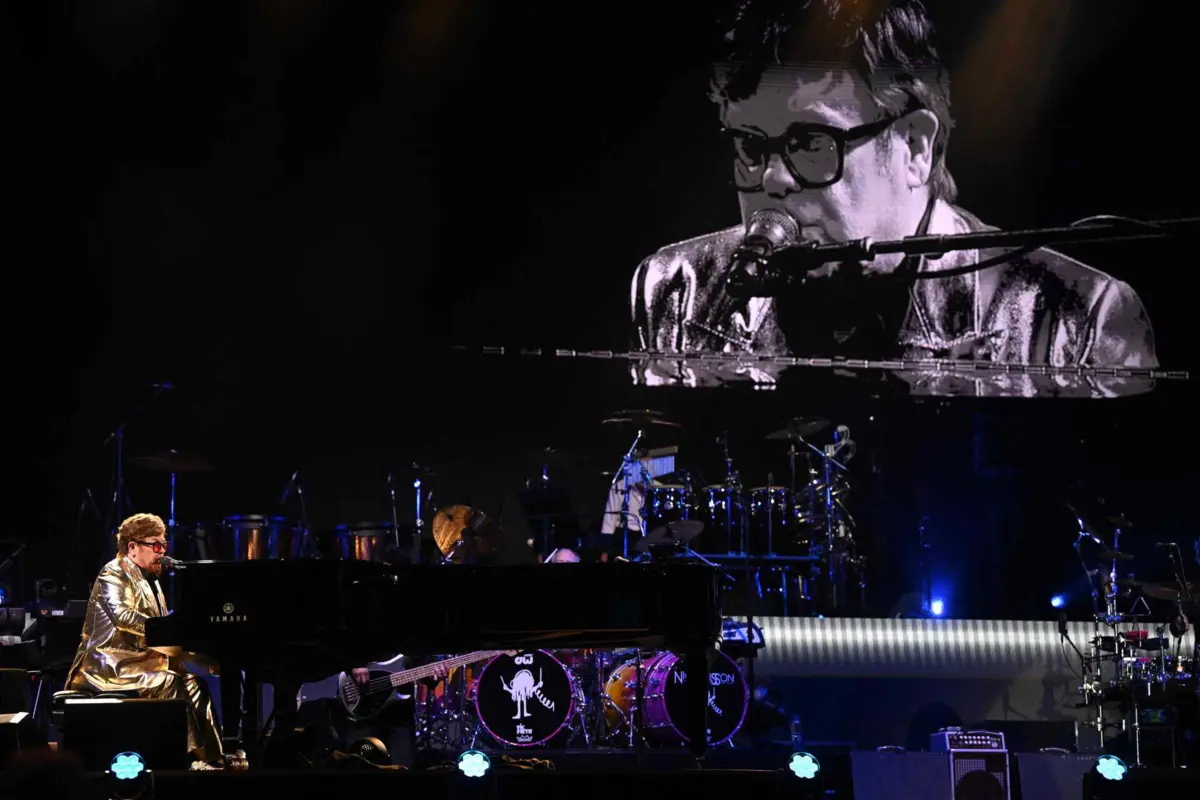 Elton John despediu-se dos palcos a 25 de junho, em Glastonbury
