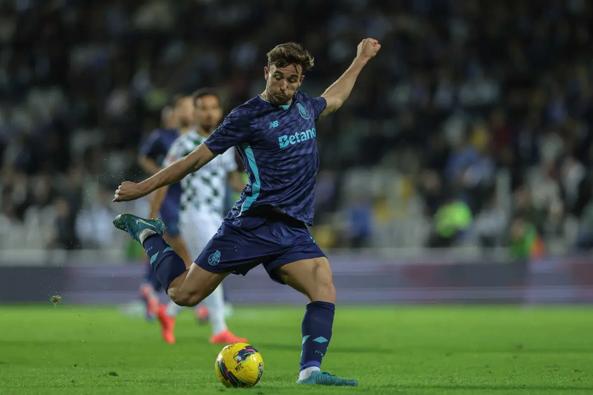 Médio espanhol recolheu 21,50% da votação dos treinadores