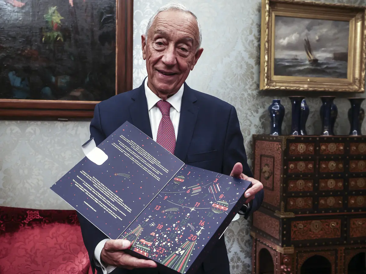 Lisboa, 26/11/2025 - Hoje a delegação da Notícias Ilimitadas, foi recebida pelo Sr. Presidente da República Portuguesa, Marcelo Rebelo de Sousa no Palácio de Belém em Lisboa. Marcelo Rebelo de Sousa (Mário Vasa)