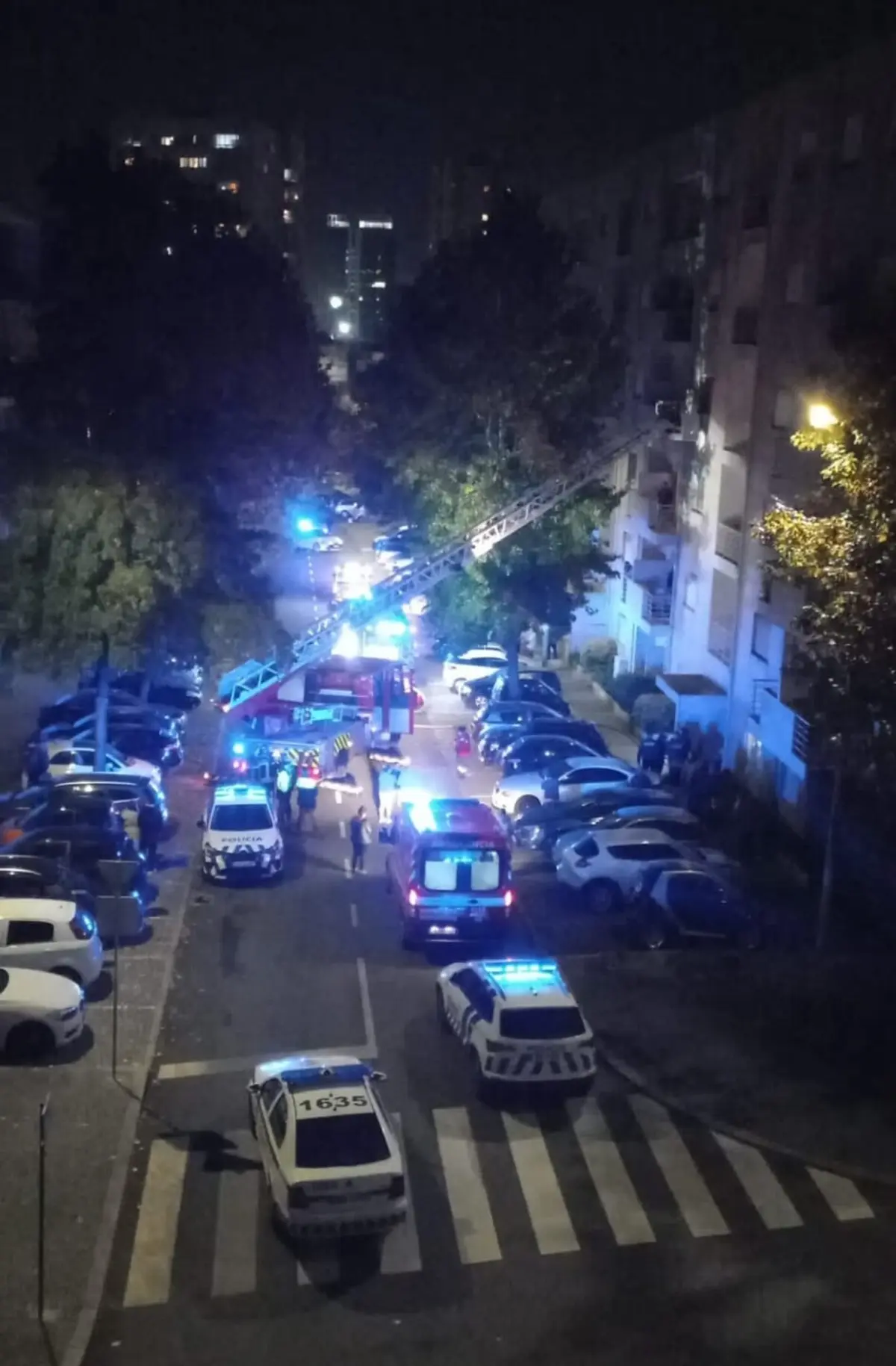 Incêndio em Santa Marinha mobilizou 20 bombeiros e oito viaturas