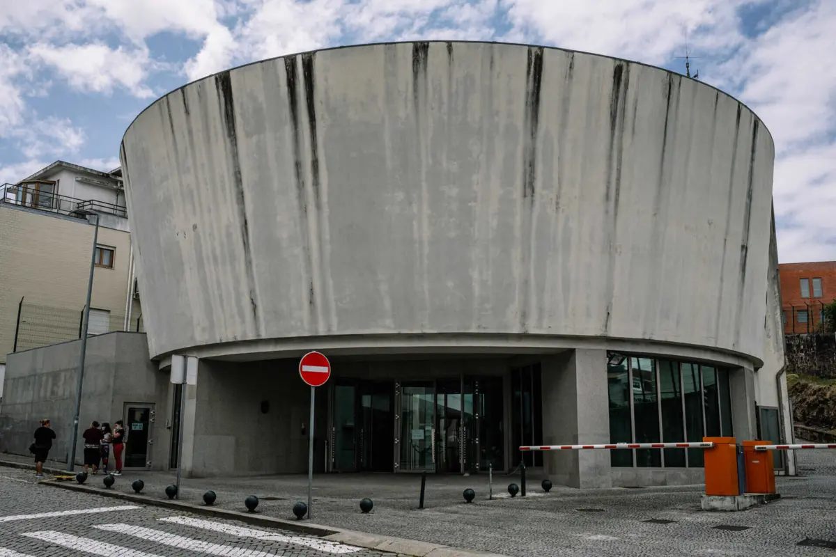 PJ do Porto resgatou as vítimas e deteve o suspeito