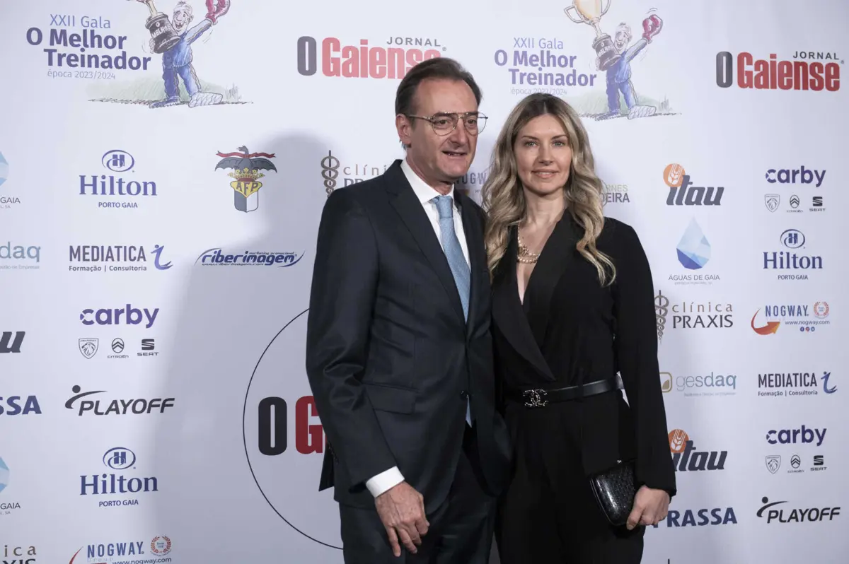 Alexandre Pinto da Costa à entrada para a gala do Gaiense