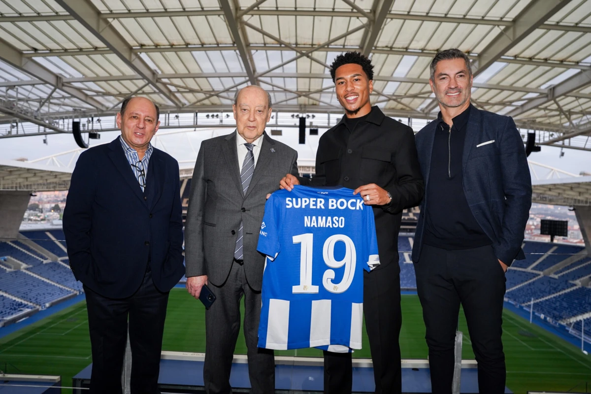 Namaso com Pinto da Costa, Vítor Baía e Luís Gonçalves