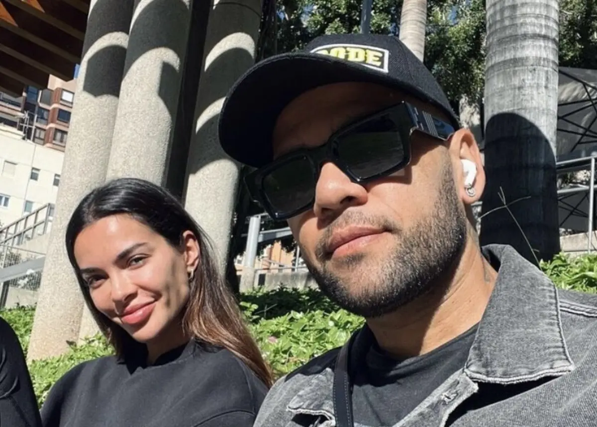 Joana Samz e Dani Alves estão casados desde 2017
