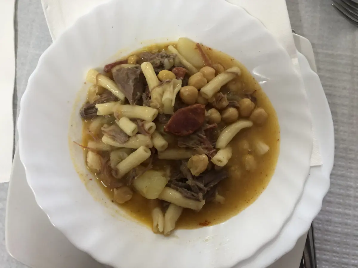 Restaurantes vão confecionar cerca de cinco mil litros de rancho