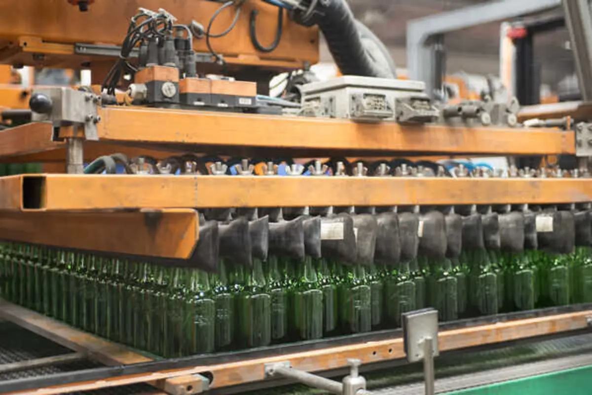 Imagem de contexto do artigo Trabalhadores da BA Glass concentrados em Avintes pedem aumento de salário e subsídios