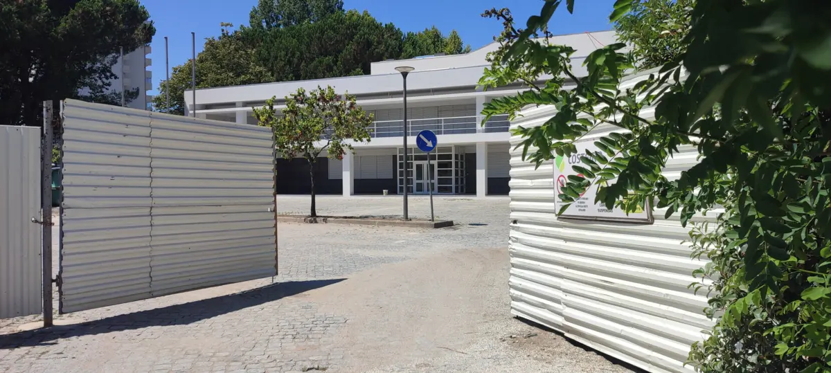 Investimento total subiu para 2,6 milhões de euros devido a trabalhos complementares