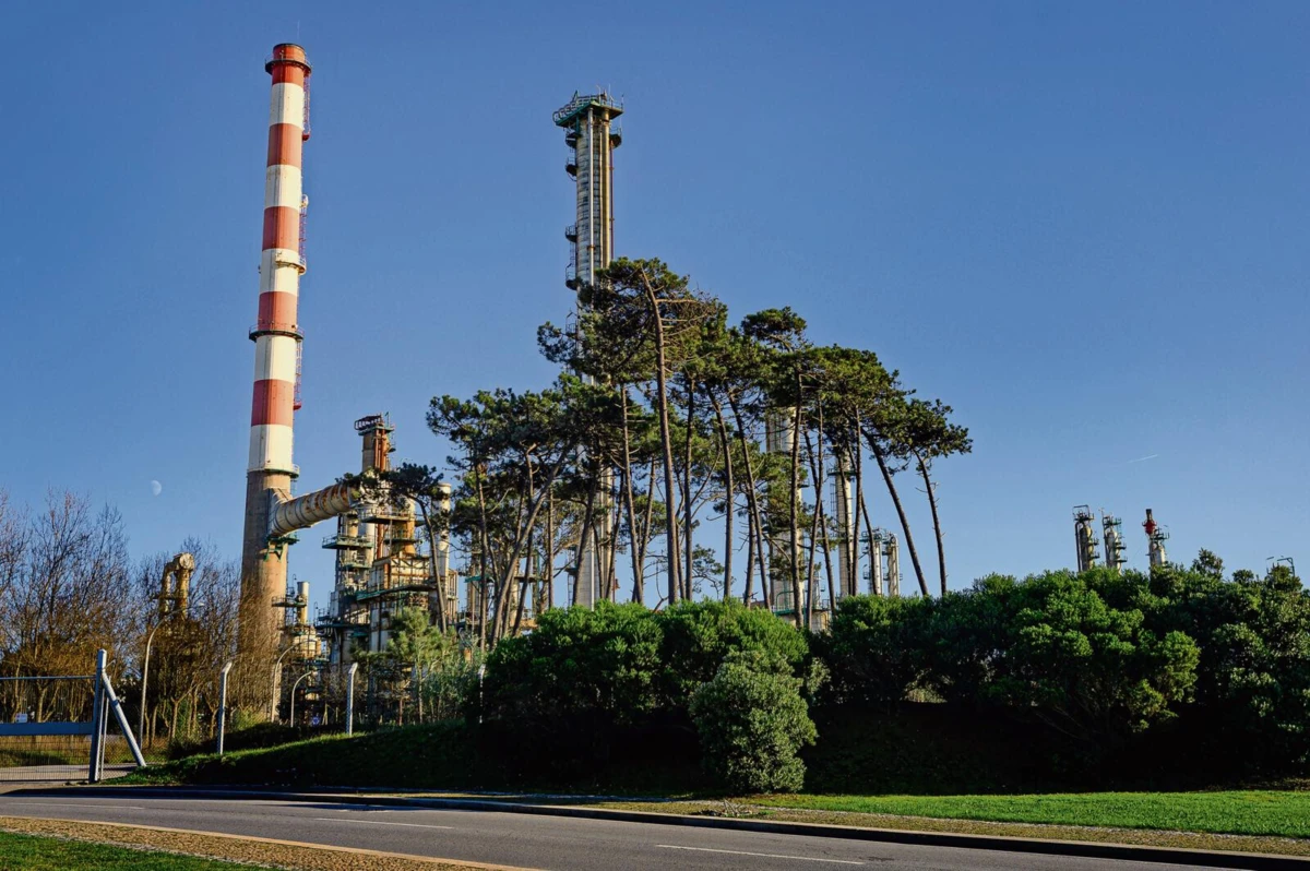 Linha é financiada por fundos europeus por causa do fecho da Petrogal